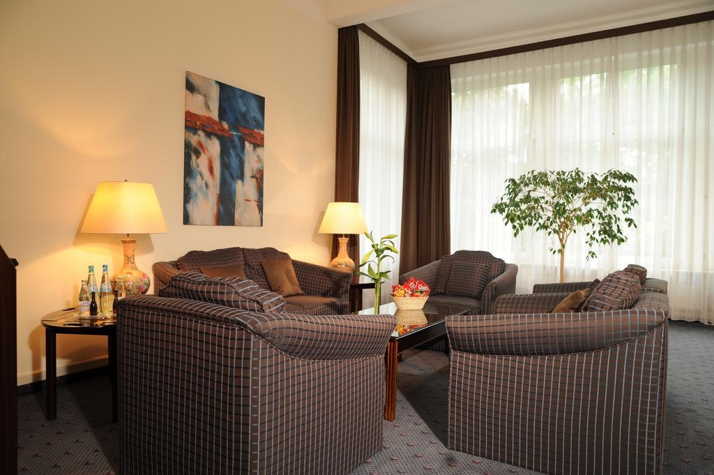 Villa Viktoria Düsseldorf Exterior foto